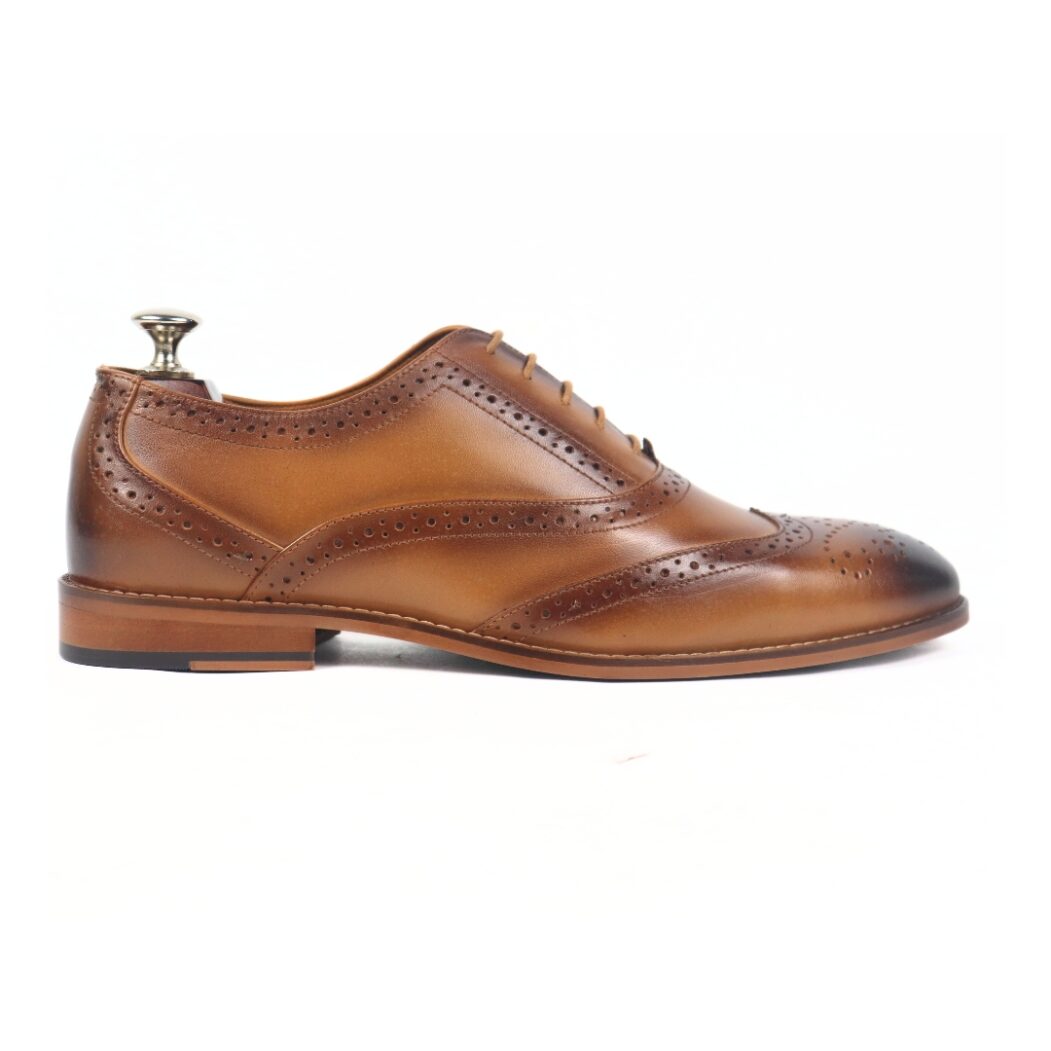 DANZIO Tan Crust Leather Brogue Oxford Shoes For Men