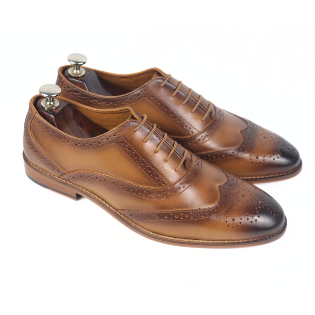 DANZIO Tan Crust Leather Brogue Oxford Shoes For Men