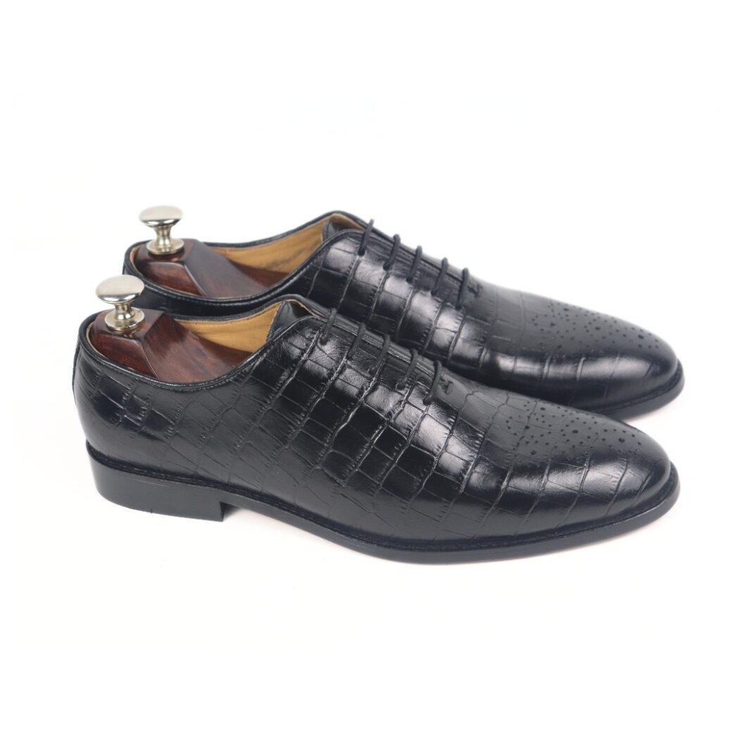 DANZIO Black Croco-Print Leather Wholecut Shoes For Men