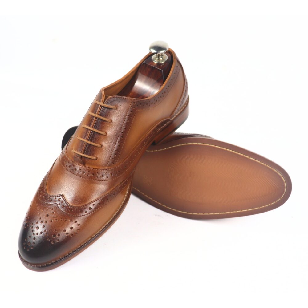 DANZIO Tan Crust Leather Brogue Oxford Shoes For Men