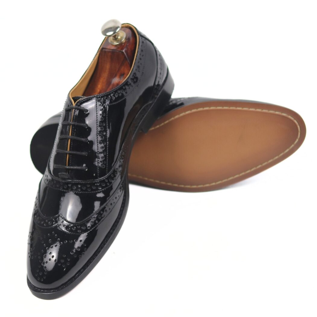 DANZIO Black Patent Leather Brogue Oxford Shoes For Men