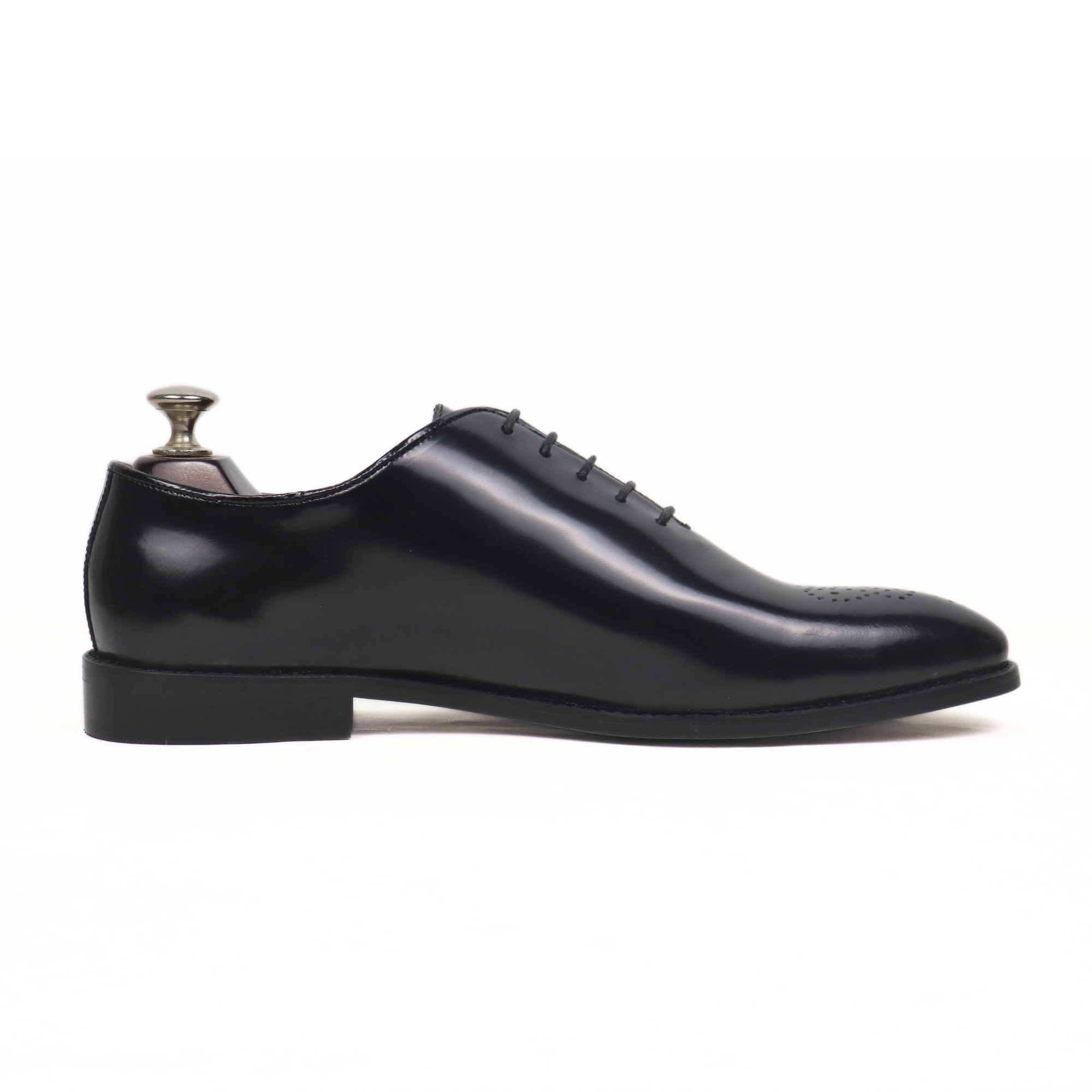 DANZIO Black Smooth Leather Wholecut Shoes For Men