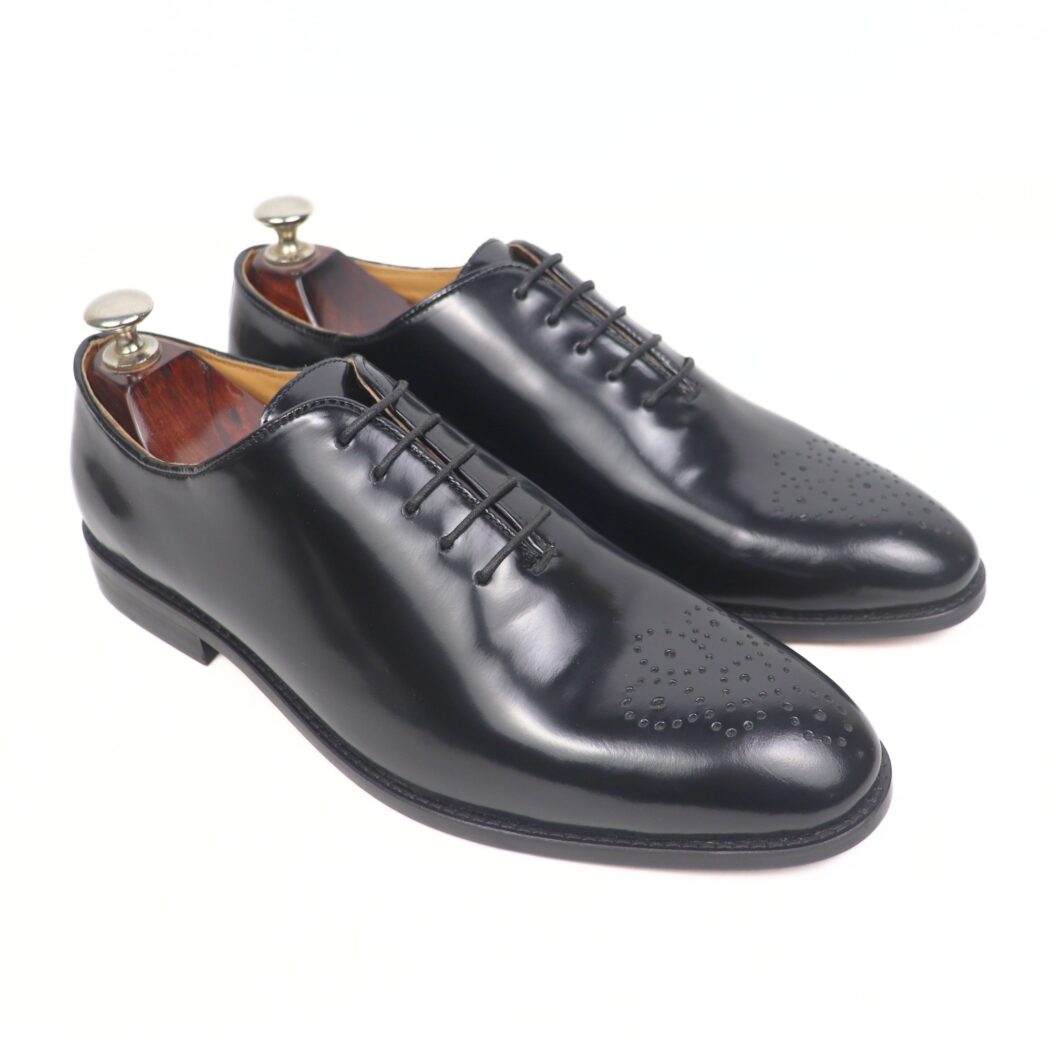 DANZIO Black Smooth Leather Wholecut Shoes For Men
